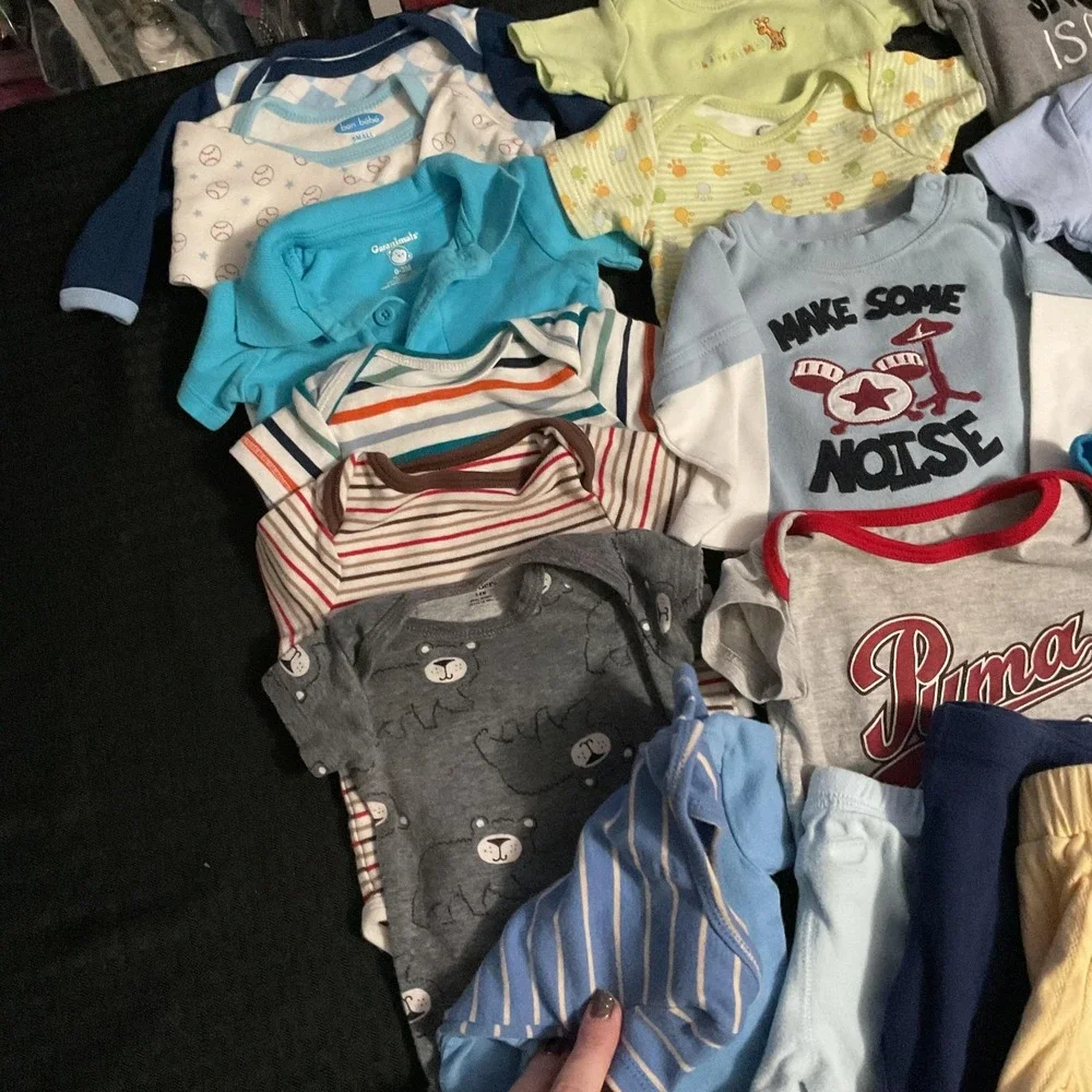 Mixed Brands Clothes Lot‎ Boys 0-6M Multicolor Bodysuits Pants Sweater 31pc
